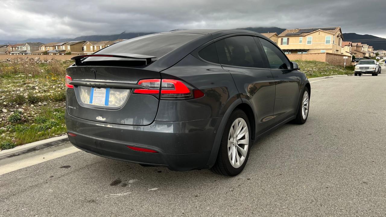 Photo 4 VIN: 5YJXCBE2XGF016858 - TESLA MODEL X 