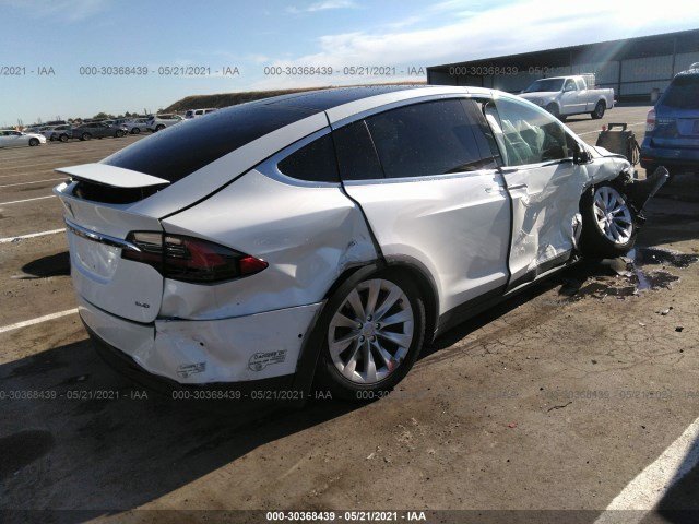 Photo 3 VIN: 5YJXCBE2XGF031036 - TESLA MODEL X 