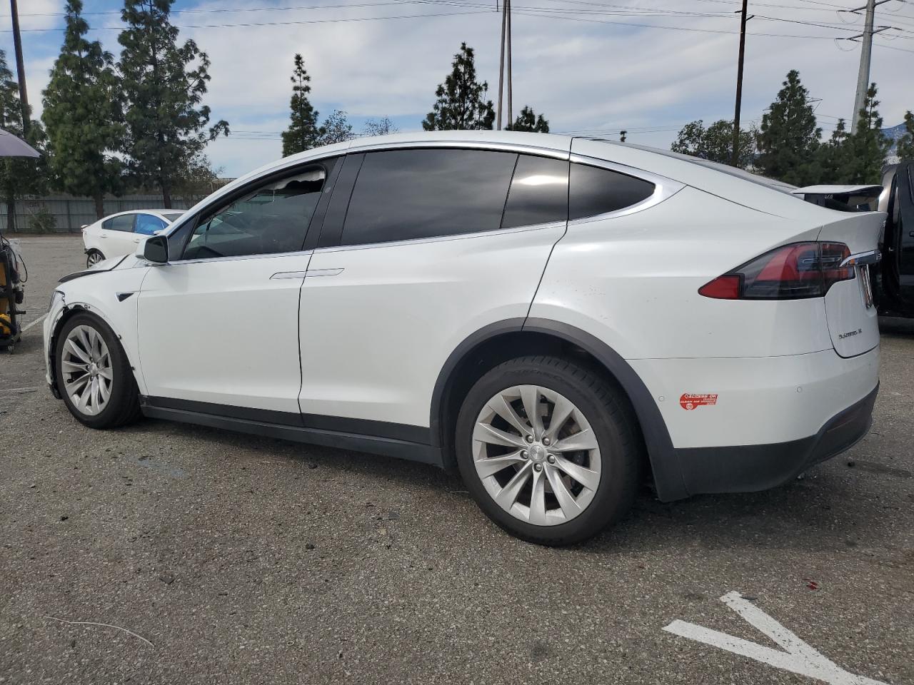 Photo 1 VIN: 5YJXCBE2XHF041812 - TESLA MODEL X 