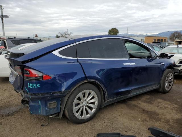 Photo 2 VIN: 5YJXCBE2XHF068086 - TESLA MODEL X 