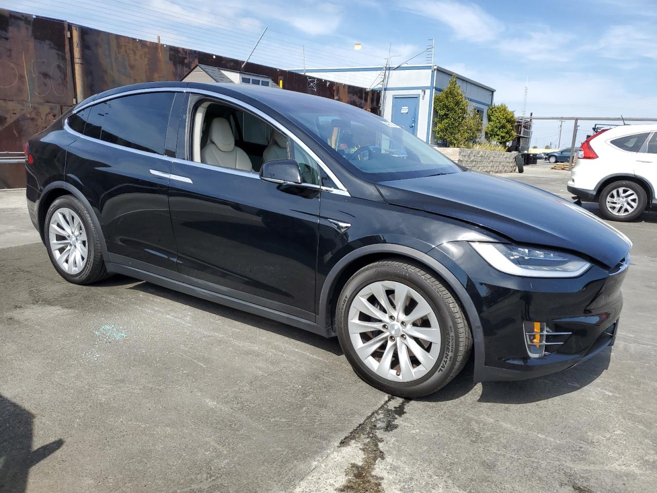 Photo 3 VIN: 5YJXCBE2XJF133766 - TESLA MODEL X 