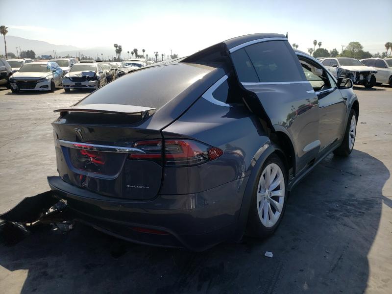 Photo 3 VIN: 5YJXCBE2XLF304258 - TESLA MODEL X 