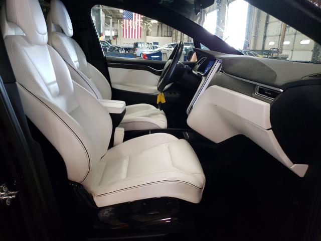 Photo 4 VIN: 5YJXCBE40GF006115 - TESLA MODEL X 