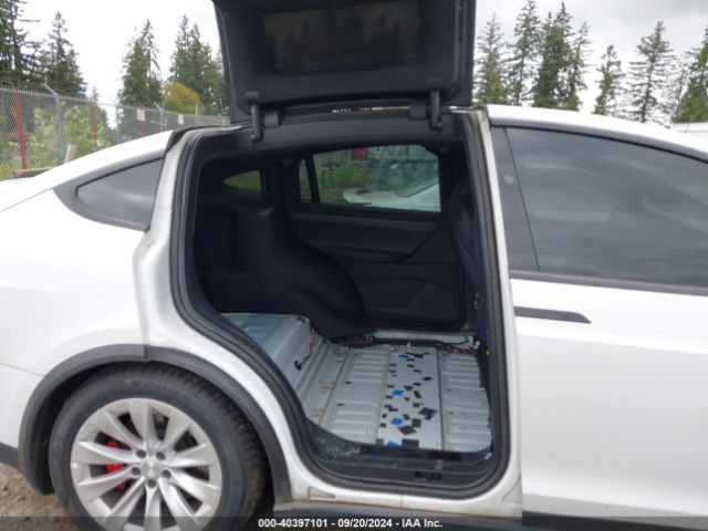 Photo 7 VIN: 5YJXCBE40LF304156 - TESLA MODEL X 