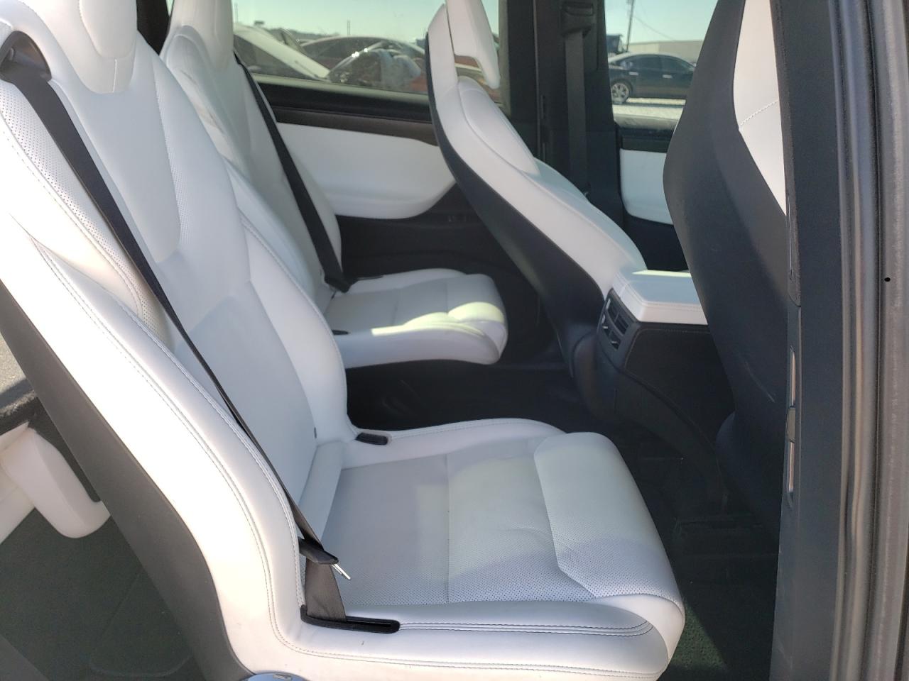 Photo 9 VIN: 5YJXCBE41JF142955 - TESLA MODEL X 