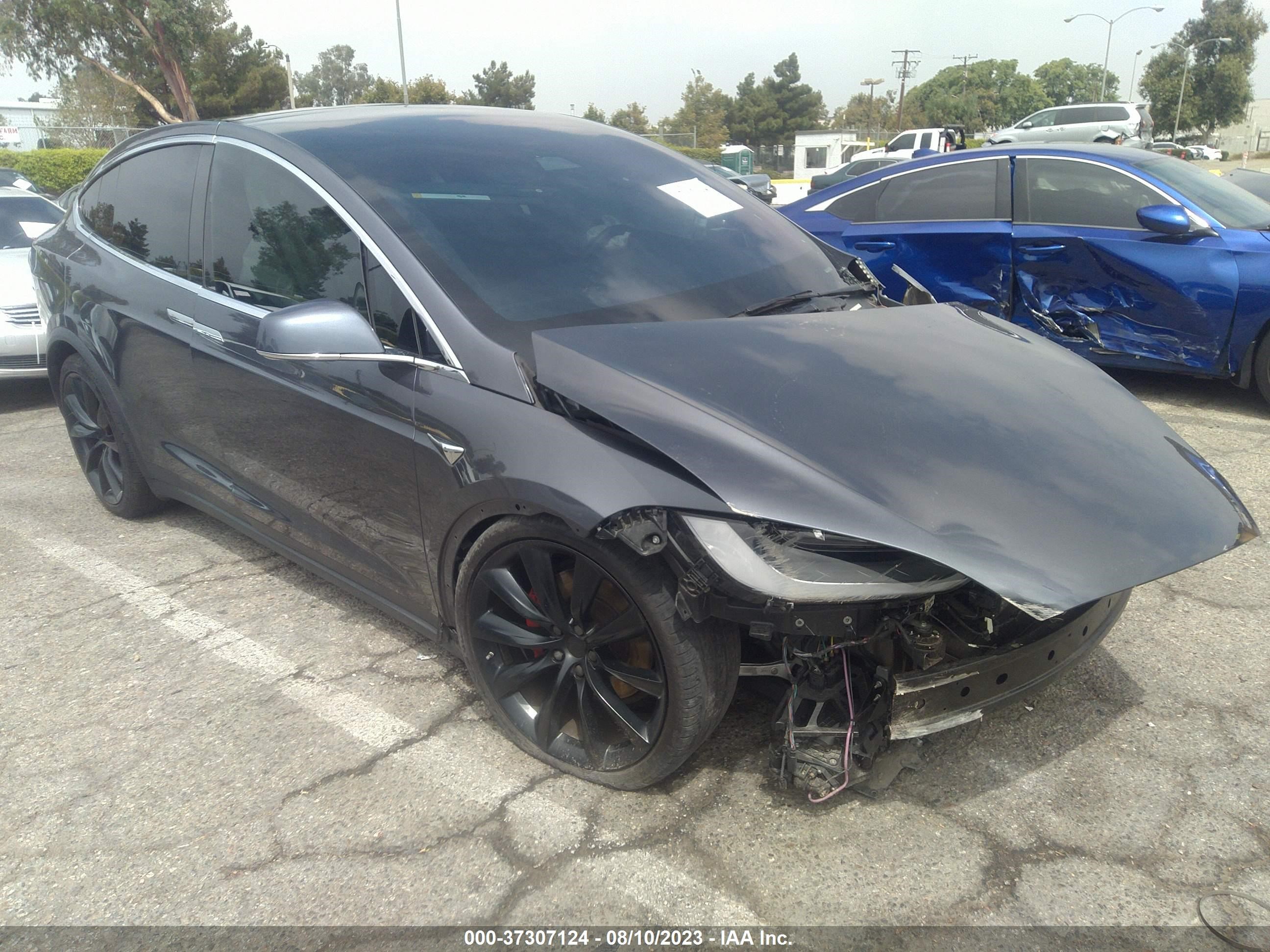 Photo 0 VIN: 5YJXCBE41MF320576 - TESLA MODEL X 