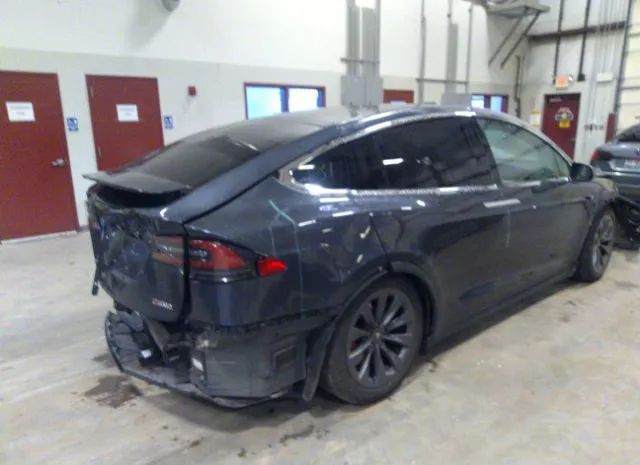 Photo 3 VIN: 5YJXCBE42HF052790 - TESLA MODEL X 