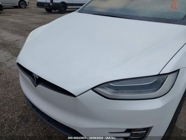 Photo 9 VIN: 5YJXCBE42JF081230 - TESLA MODEL X 