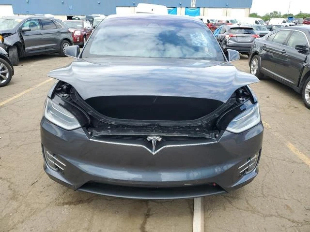 Photo 4 VIN: 5YJXCBE43KF152985 - TESLA MODEL X 