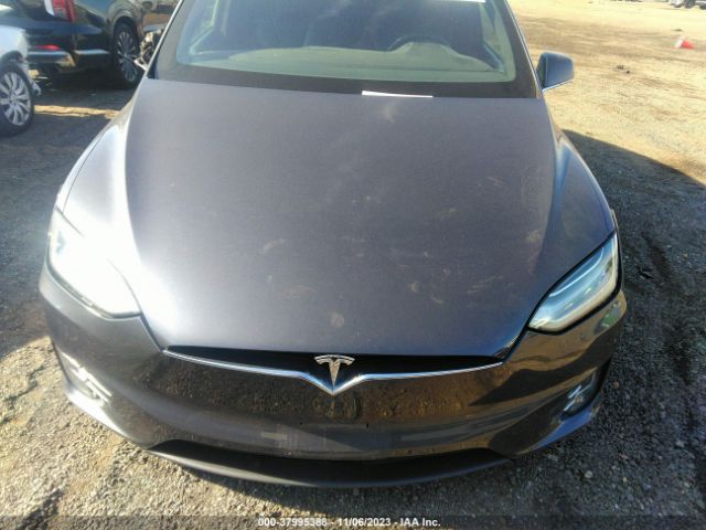 Photo 9 VIN: 5YJXCBE44GF001385 - TESLA MODEL X 