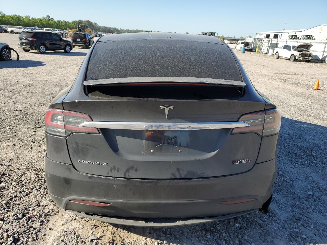 Photo 5 VIN: 5YJXCBE44JF135630 - TESLA MODEL X 