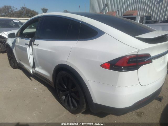 Photo 2 VIN: 5YJXCBE44KF180844 - TESLA MODEL X 