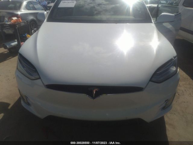 Photo 9 VIN: 5YJXCBE44KF180844 - TESLA MODEL X 