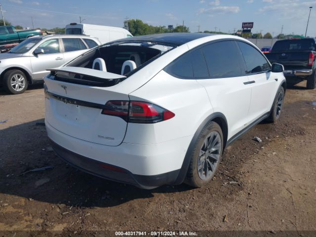 Photo 3 VIN: 5YJXCBE44KF211655 - TESLA MODEL X 