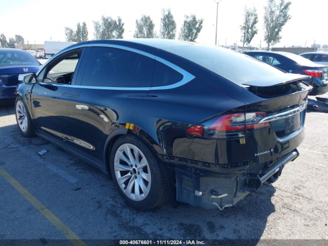 Photo 2 VIN: 5YJXCBE46GF000867 - TESLA MODEL X 