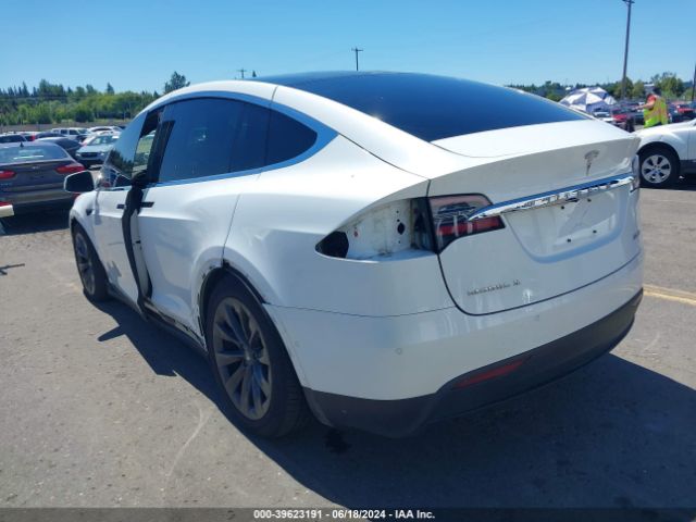 Photo 2 VIN: 5YJXCBE46HF038228 - TESLA MODEL X 