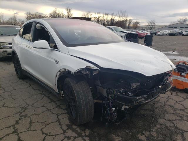 Photo 3 VIN: 5YJXCBE47GF000540 - TESLA MODEL X 