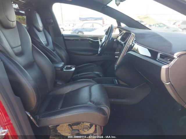 Photo 4 VIN: 5YJXCBE49GF000622 - TESLA MODEL X 