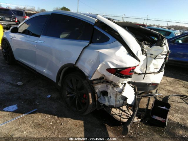 Photo 2 VIN: 5YJXCBE49GF011877 - TESLA MODEL X 