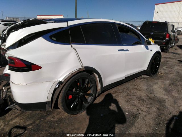 Photo 3 VIN: 5YJXCBE49GF011877 - TESLA MODEL X 