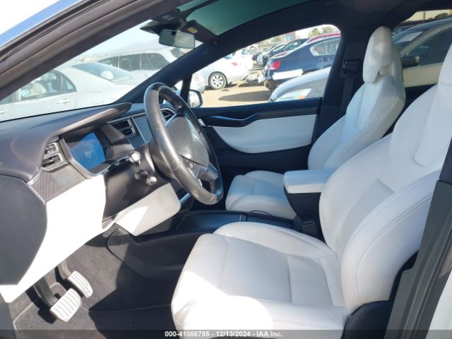 Photo 4 VIN: 5YJXCBE49JF091270 - TESLA MODEL X 