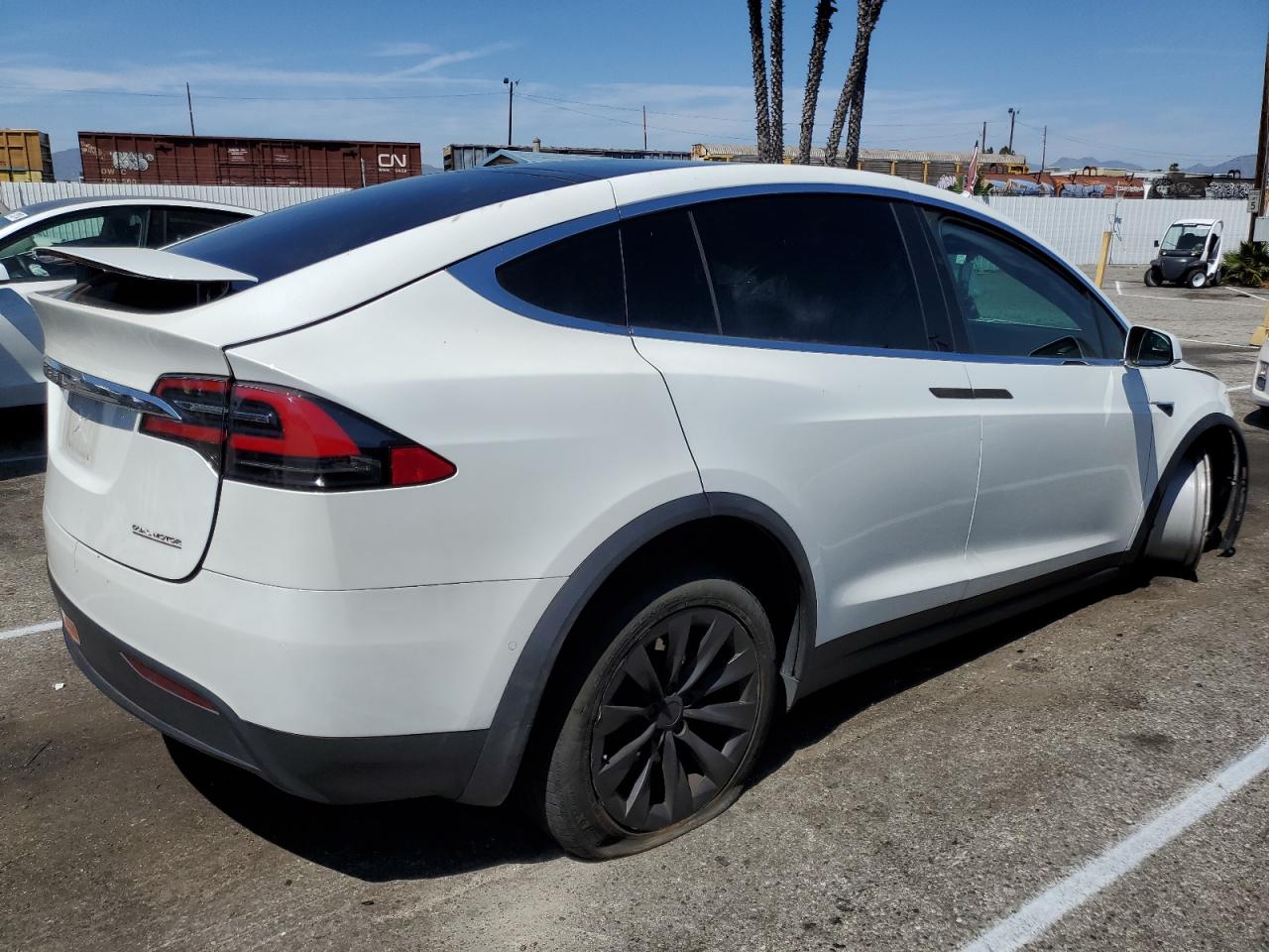 Photo 2 VIN: 5YJXCBE49KF188700 - TESLA MODEL X 