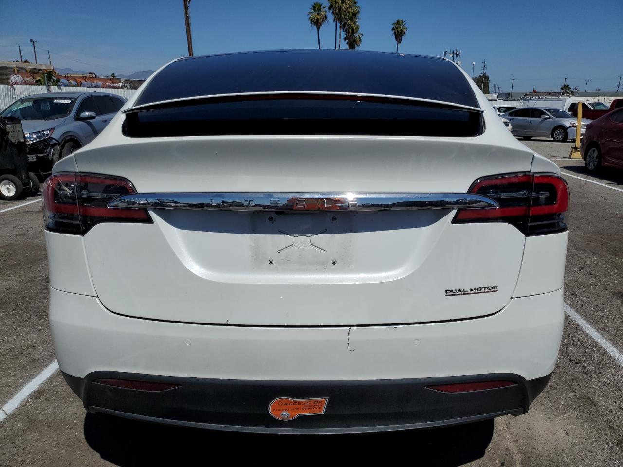 Photo 5 VIN: 5YJXCBE49KF188700 - TESLA MODEL X 