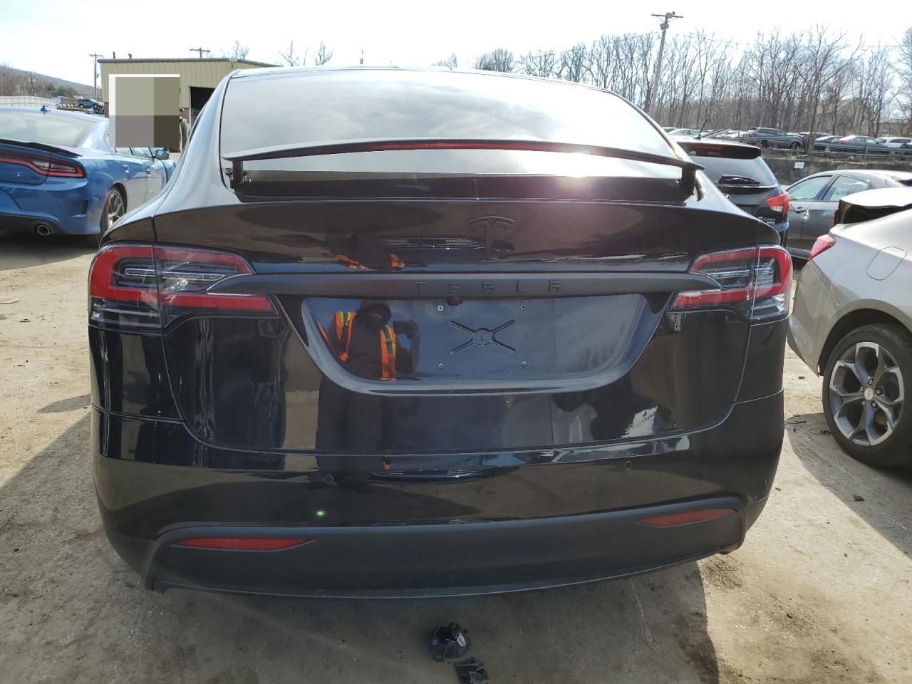 Photo 5 VIN: 5YJXCBE4XGF003061 - TESLA MODEL X 