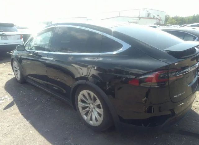 Photo 2 VIN: 5YJXCBE4XGF008440 - TESLA MODEL X 