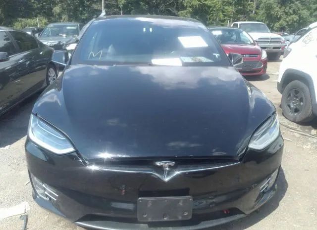 Photo 5 VIN: 5YJXCBE4XGF008440 - TESLA MODEL X 