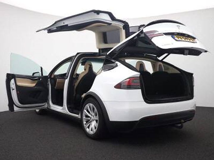 Photo 2 VIN: 5YJXCCE20HF056745 - TESLA MODEL X 