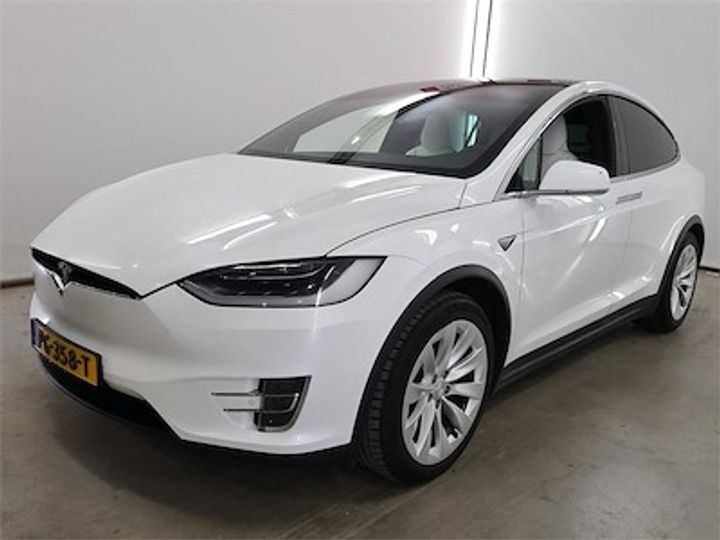 Photo 0 VIN: 5YJXCCE21HF050324 - TESLA MODEL X 