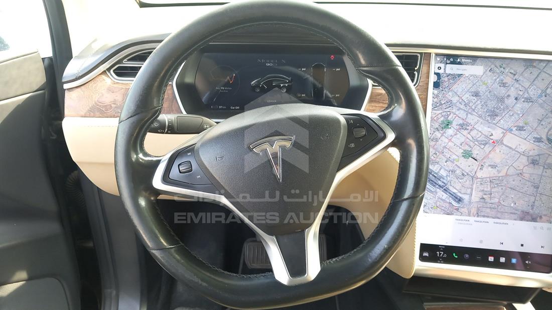 Photo 13 VIN: 5YJXCCE22HF054995 - TESLA MODEL 