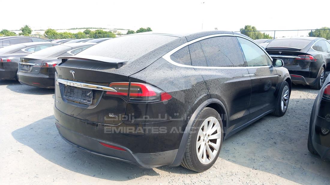 Photo 8 VIN: 5YJXCCE22HF054995 - TESLA MODEL 