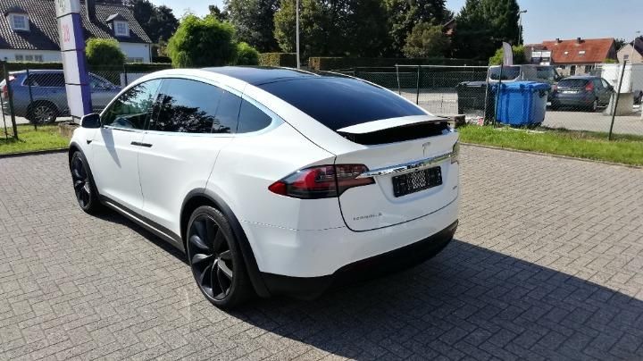 Photo 4 VIN: 5YJXCCE22HF060389 - TESLA MODEL X SUV 