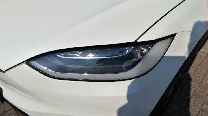 Photo 8 VIN: 5YJXCCE22HF060389 - TESLA MODEL X SUV 