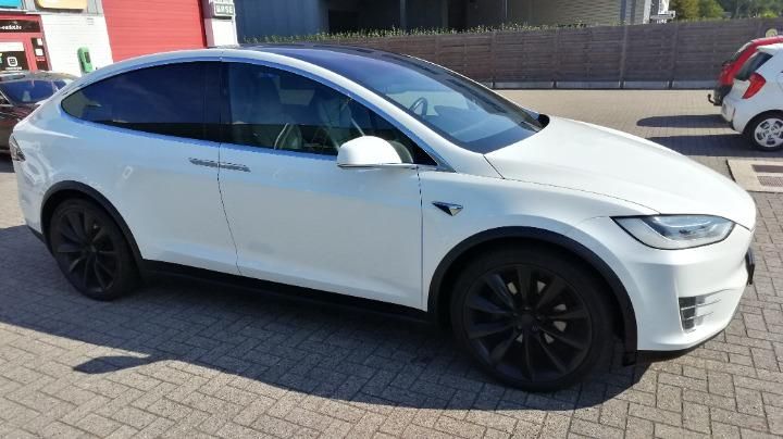 Photo 7 VIN: 5YJXCCE22HF060389 - TESLA MODEL X SUV 