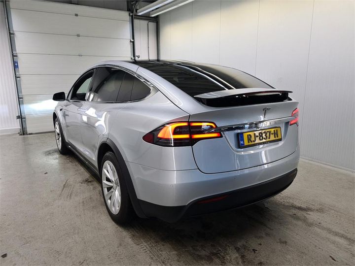 Photo 3 VIN: 5YJXCCE22HF071876 - TESLA X 