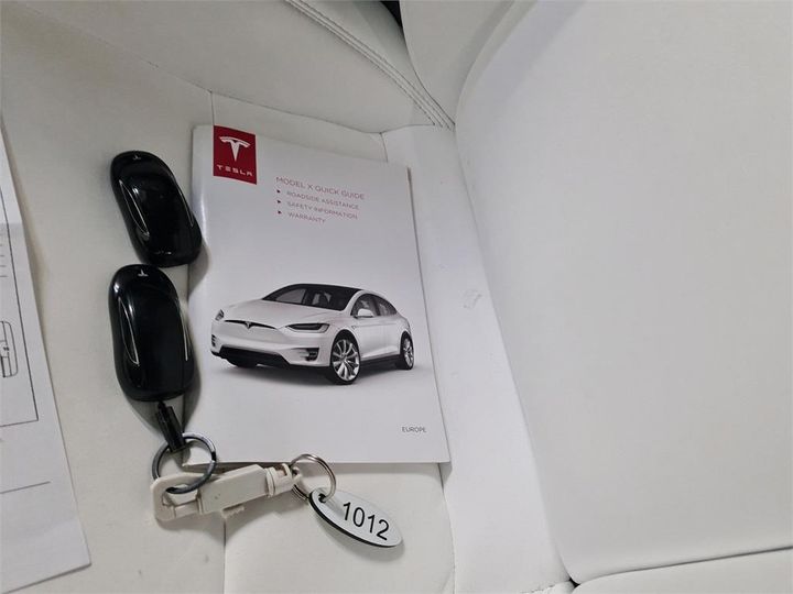 Photo 9 VIN: 5YJXCCE23HF061695 - TESLA X 