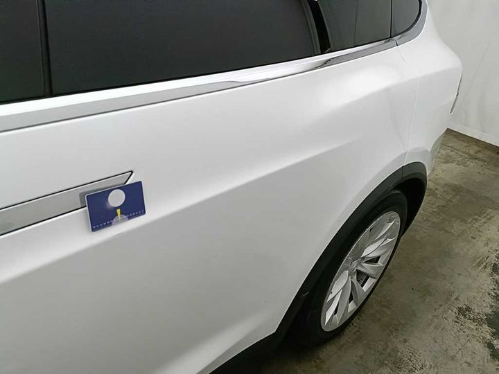 Photo 20 VIN: 5YJXCCE23JF105569 - TESLA MODEL X BEV 