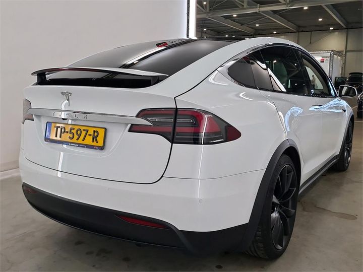 Photo 4 VIN: 5YJXCCE23JF115325 - TESLA MODEL X 