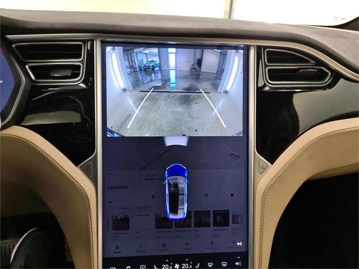 Photo 17 VIN: 5YJXCCE24GF017428 - TESLA X 