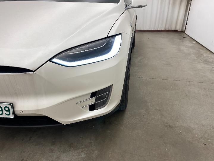 Photo 5 VIN: 5YJXCCE24KF145550 - TESLA MODEL X SUV 