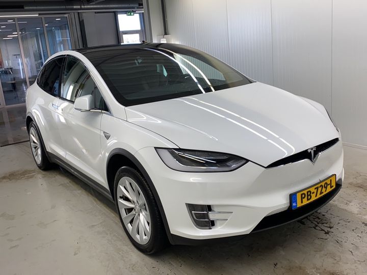 Photo 2 VIN: 5YJXCCE26HF042347 - TESLA X 