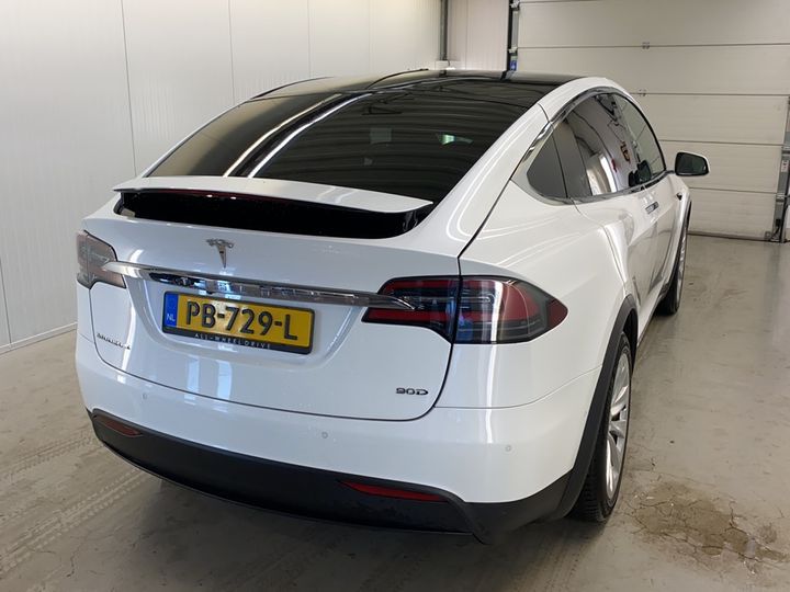 Photo 4 VIN: 5YJXCCE26HF042347 - TESLA X 