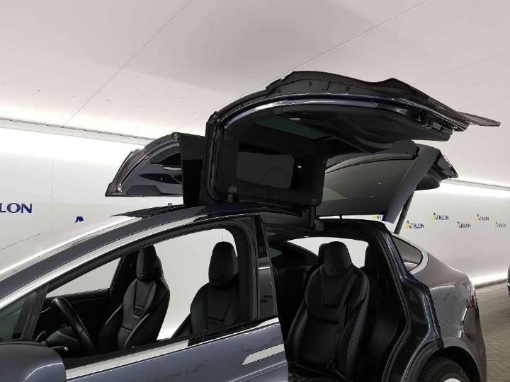 Photo 12 VIN: 5YJXCCE26HF046883 - TESLA MODEL X 