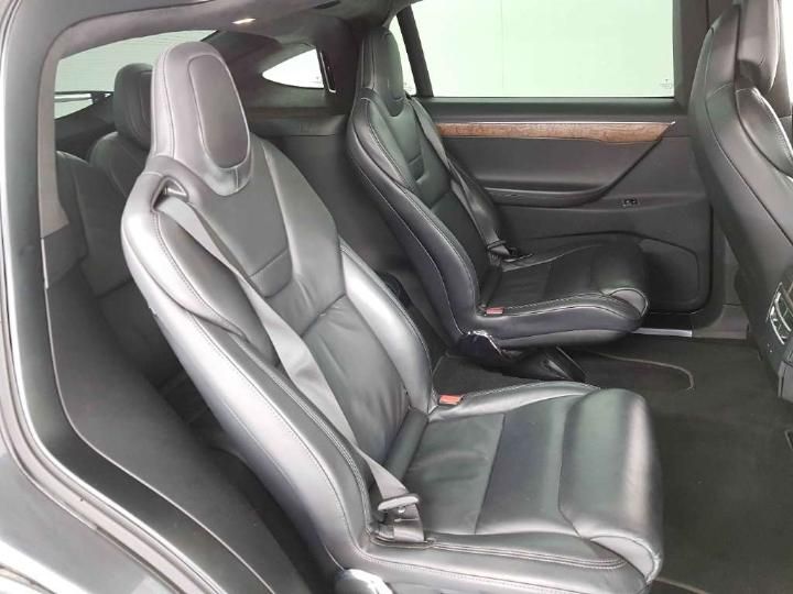 Photo 24 VIN: 5YJXCCE26HF046883 - TESLA MODEL X 