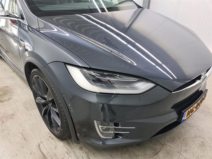 Photo 17 VIN: 5YJXCCE28GF028724 - TESLA X 