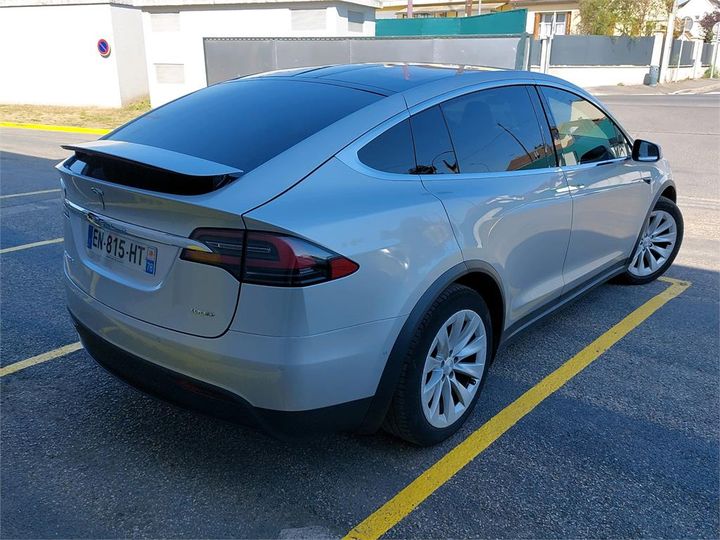 Photo 4 VIN: 5YJXCCE28HF045945 - TESLA MODEL X 