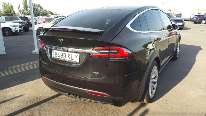 Photo 10 VIN: 5YJXCCE28JF093029 - TESLA MODEL X 